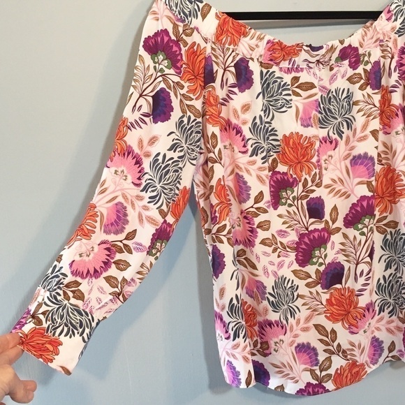 𝅺INC International Concepts Off Shoulder Floral Top - Picture 4 of 8